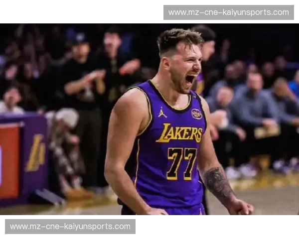 雄鹿vs小牛:当希腊怪物遭遇东契奇的魔法,一场不可错过的篮球盛宴